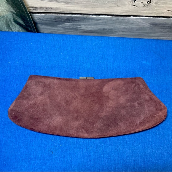 🤩🤩 ANTONIO MELANI PLUM SUEDE CLUTCH 🤩🤩 - Picture 2 of 6